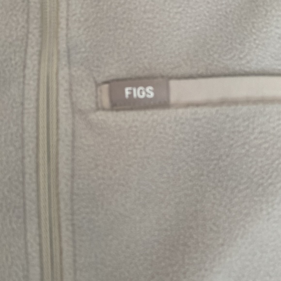 FIGS Light Gray Fleece Vest - Picture 3 of 10